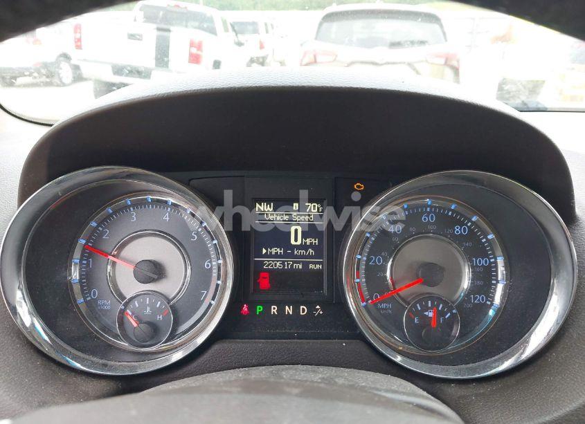 Photo 7 of 2014 Chrysler Town & COUNTRY TOURING (VIN 2C4RC1BG3ER346779)