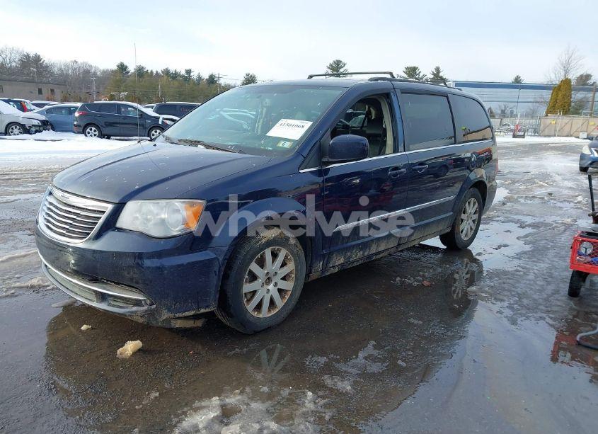 Photo 2 of 2014 Chrysler Town & COUNTRY TOURING (VIN 2C4RC1BG3ER386831)