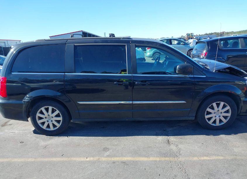 Photo 13 of 2014 Chrysler Town & COUNTRY TOURING (VIN 2C4RC1BG3ER395030)