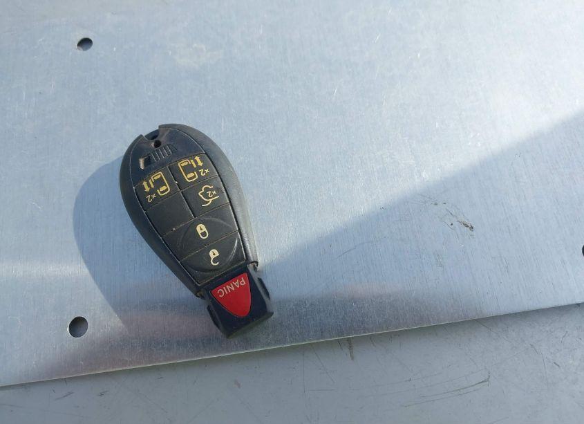 Photo 11 of 2014 Chrysler Town & COUNTRY TOURING (VIN 2C4RC1BG3ER395397)