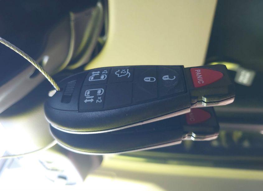 Photo 11 of 2014 Chrysler Town & COUNTRY TOURING (VIN 2C4RC1BG3ER399613)