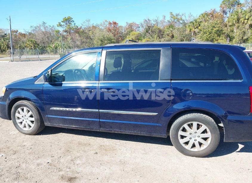 Photo 14 of 2014 Chrysler Town & COUNTRY TOURING (VIN 2C4RC1BG3ER403773)