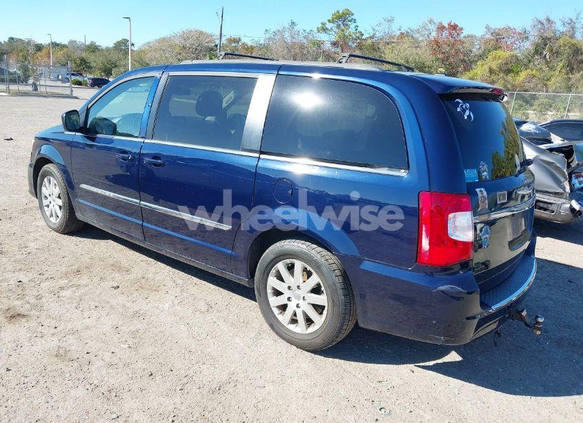 Photo 3 of 2014 Chrysler Town & COUNTRY TOURING (VIN 2C4RC1BG3ER403773)