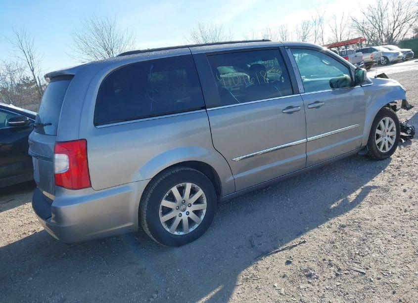 Photo 4 of 2014 Chrysler Town & COUNTRY TOURING (VIN 2C4RC1BG3ER435350)