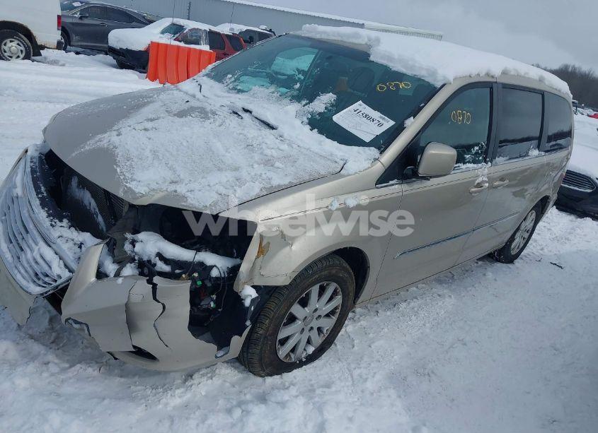 Photo 2 of 2014 Chrysler Town & COUNTRY TOURING (VIN 2C4RC1BG3ER438426)