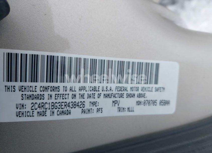 Photo 9 of 2014 Chrysler Town & COUNTRY TOURING (VIN 2C4RC1BG3ER438426)