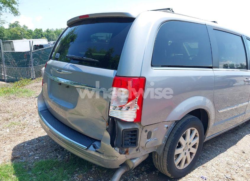 Photo 6 of 2014 Chrysler Town & COUNTRY TOURING (VIN 2C4RC1BG3ER442752)