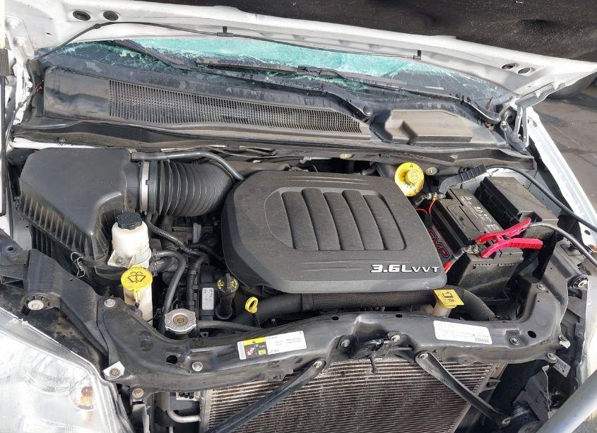 Photo 10 of 2015 Chrysler Town & COUNTRY TOURING (VIN 2C4RC1BG3FR538950)