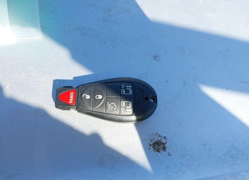 Photo 11 of 2015 Chrysler Town & COUNTRY TOURING (VIN 2C4RC1BG3FR538950)