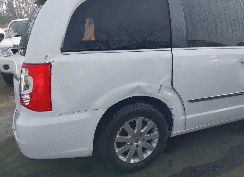 Photo 18 of 2015 Chrysler Town & COUNTRY TOURING (VIN 2C4RC1BG3FR538950)