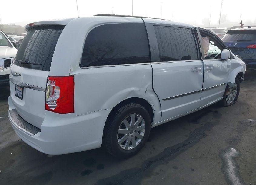 Photo 4 of 2015 Chrysler Town & COUNTRY TOURING (VIN 2C4RC1BG3FR538950)