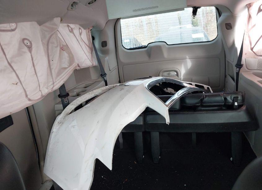 Photo 8 of 2015 Chrysler Town & COUNTRY TOURING (VIN 2C4RC1BG3FR538950)