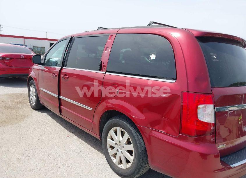 Photo 6 of 2015 Chrysler Town & COUNTRY TOURING (VIN 2C4RC1BG3FR552847)