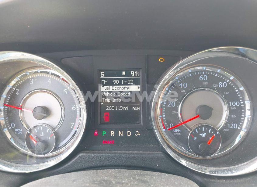 Photo 7 of 2015 Chrysler Town & COUNTRY TOURING (VIN 2C4RC1BG3FR552847)