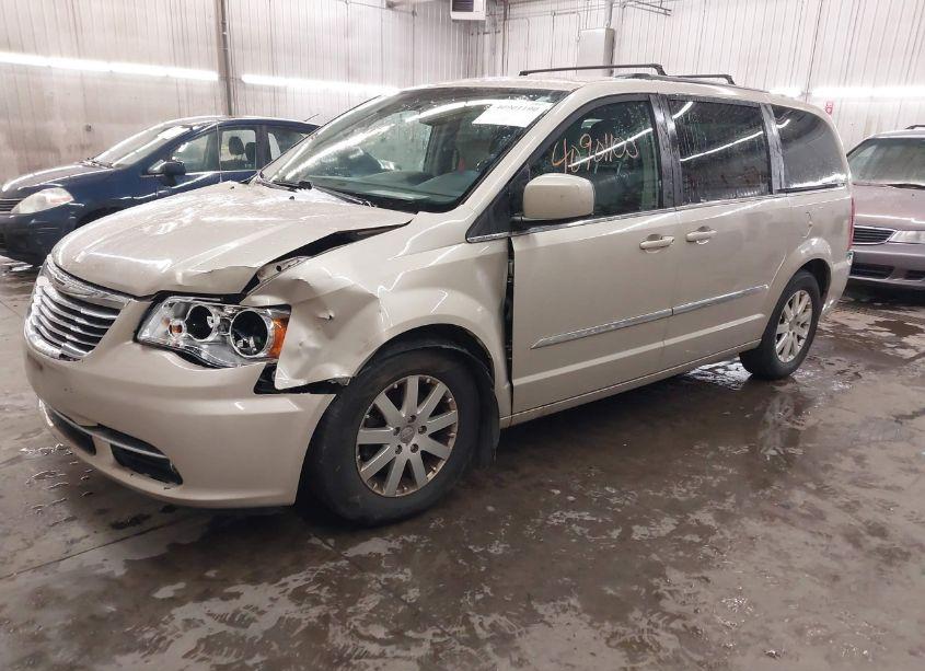 Photo 2 of 2015 Chrysler Town & COUNTRY TOURING (VIN 2C4RC1BG3FR582169)