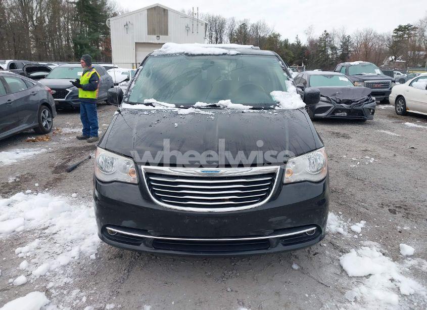 Photo 12 of 2015 Chrysler Town & COUNTRY TOURING (VIN 2C4RC1BG3FR601481)