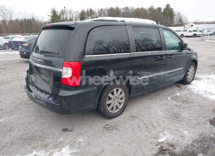 Photo 4 of 2015 Chrysler Town & COUNTRY TOURING (VIN 2C4RC1BG3FR601481)