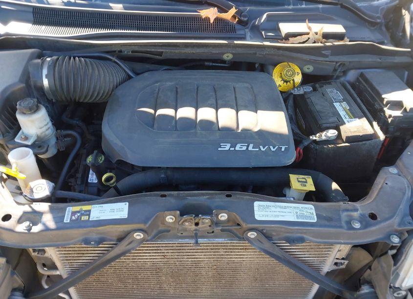 Photo 10 of 2015 Chrysler Town & COUNTRY TOURING (VIN 2C4RC1BG3FR609371)