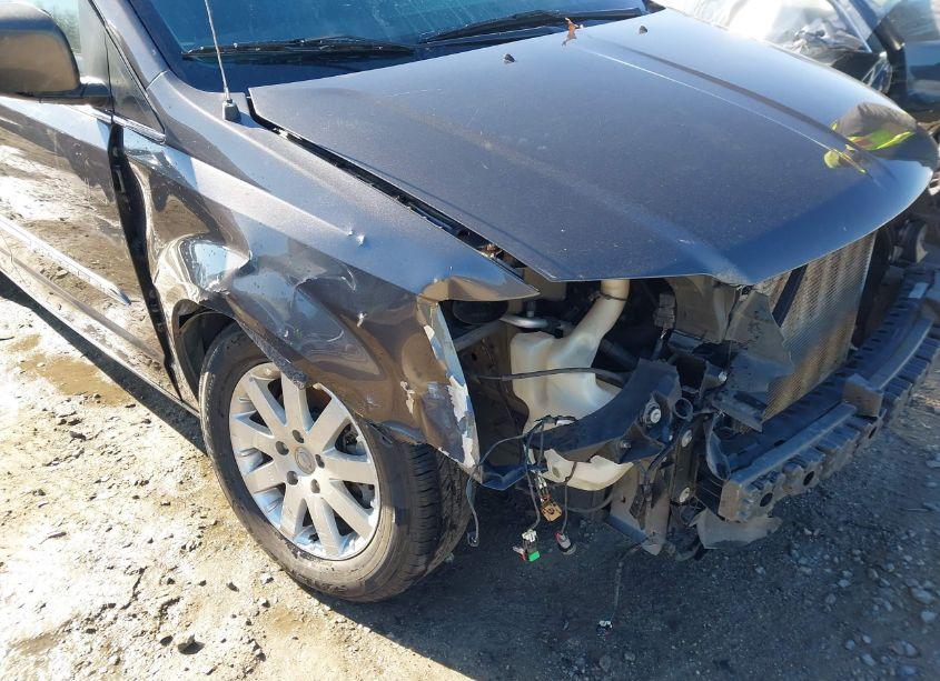 Photo 6 of 2015 Chrysler Town & COUNTRY TOURING (VIN 2C4RC1BG3FR609371)