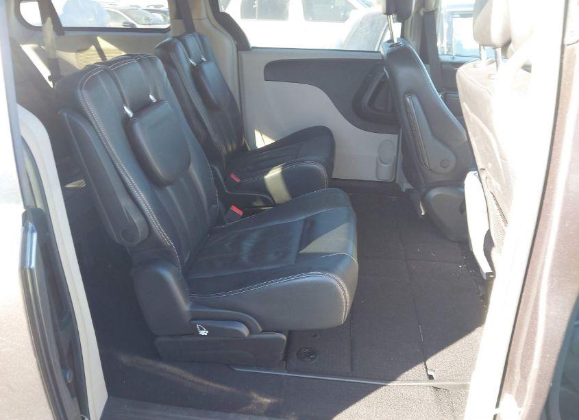 Photo 8 of 2015 Chrysler Town & COUNTRY TOURING (VIN 2C4RC1BG3FR609371)