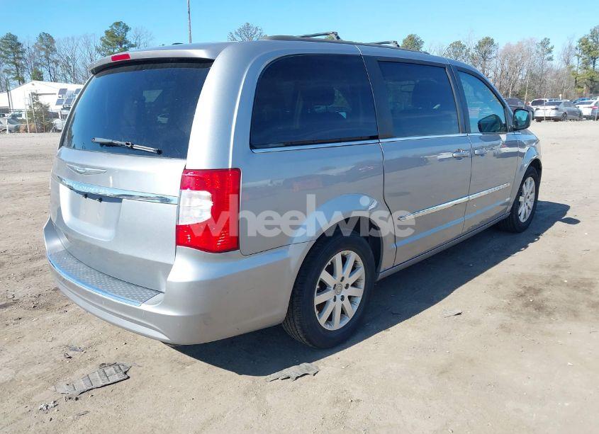 Photo 4 of 2015 Chrysler Town & COUNTRY TOURING (VIN 2C4RC1BG3FR644766)