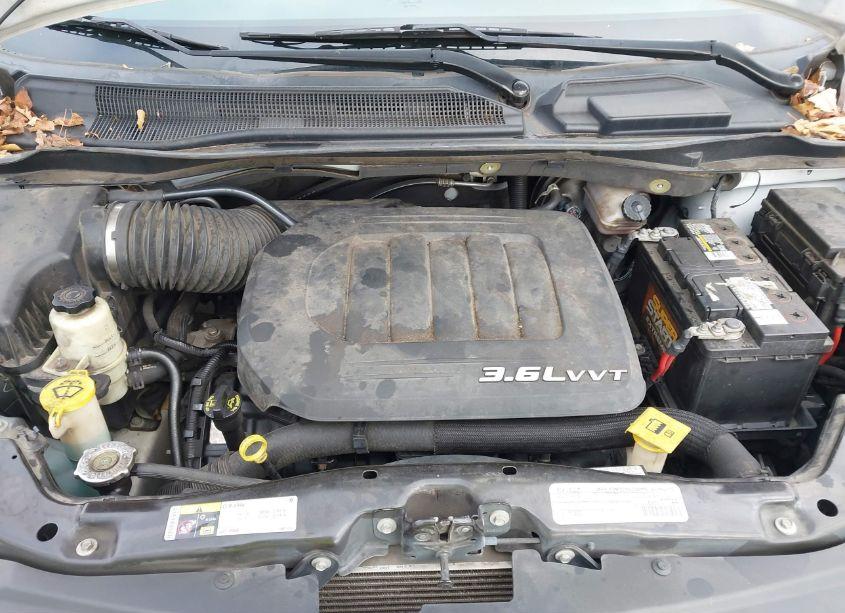 Photo 10 of 2015 Chrysler Town & COUNTRY TOURING (VIN 2C4RC1BG3FR661955)