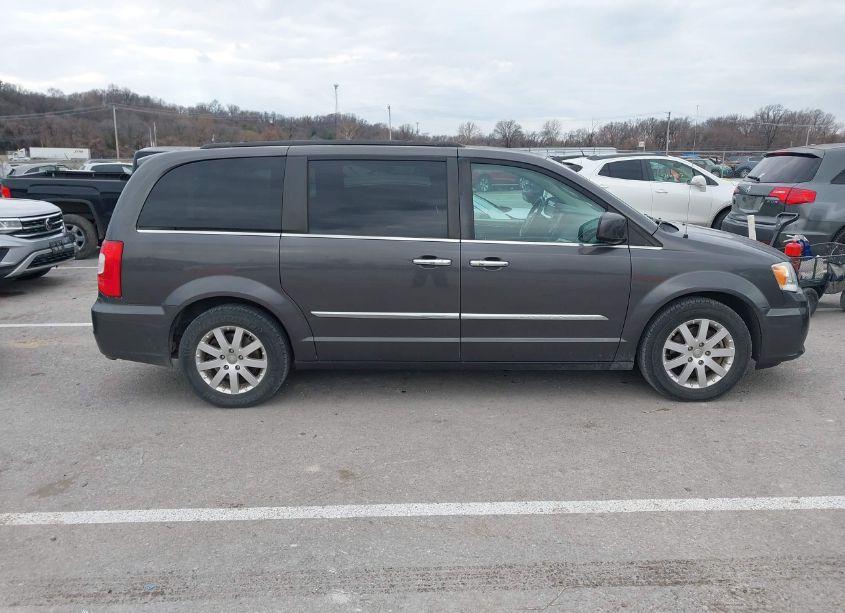 Photo 13 of 2015 Chrysler Town & COUNTRY TOURING (VIN 2C4RC1BG3FR673975)