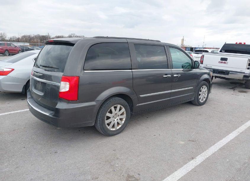 Photo 4 of 2015 Chrysler Town & COUNTRY TOURING (VIN 2C4RC1BG3FR673975)