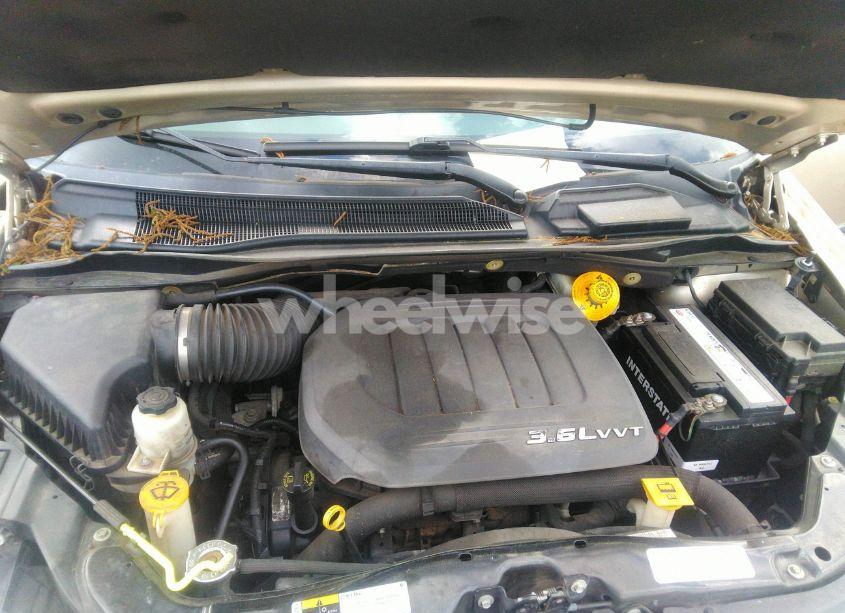 Photo 10 of 2015 Chrysler Town & COUNTRY TOURING (VIN 2C4RC1BG3FR710359)