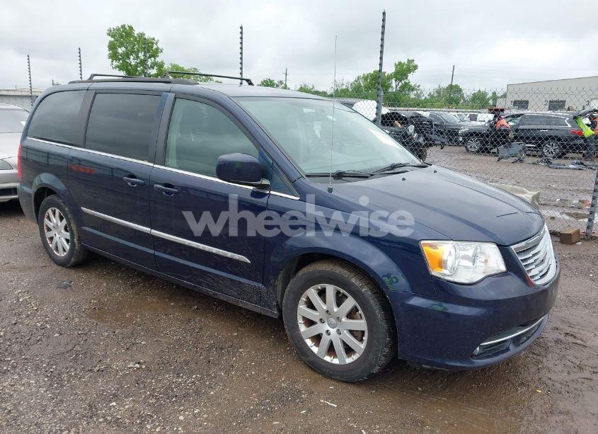 2015 Chrysler Town & COUNTRY TOURING (VIN 2C4RC1BG3FR716002) main photo
