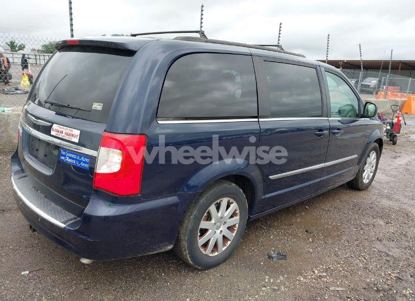 Photo 4 of 2015 Chrysler Town & COUNTRY TOURING (VIN 2C4RC1BG3FR716002)