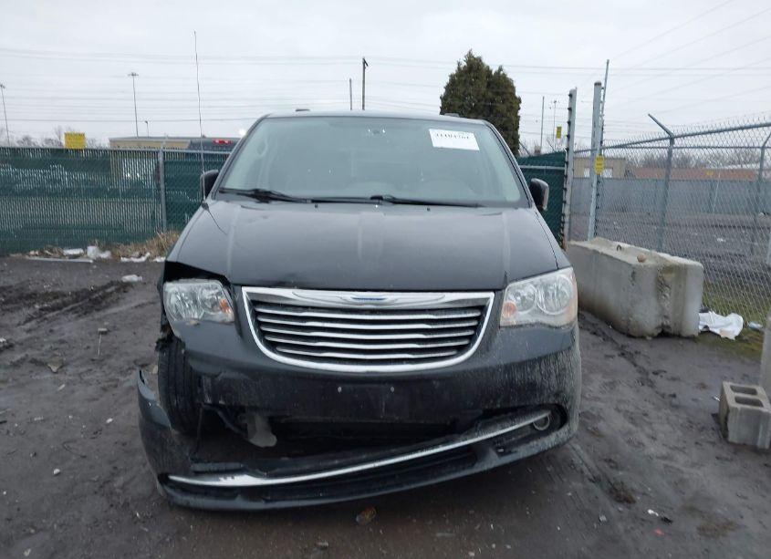 Photo 12 of 2015 Chrysler Town & COUNTRY TOURING (VIN 2C4RC1BG3FR727159)