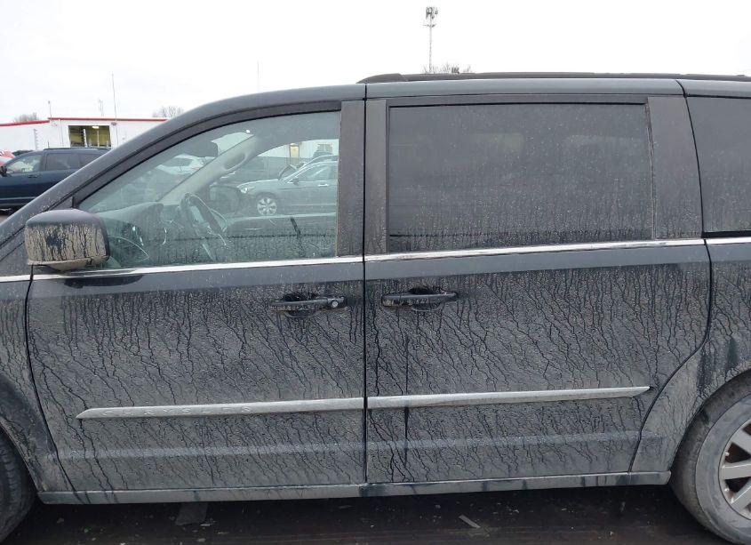 Photo 14 of 2015 Chrysler Town & COUNTRY TOURING (VIN 2C4RC1BG3FR727159)