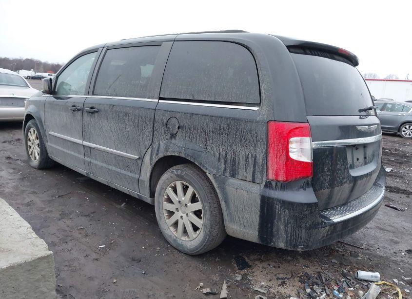 Photo 3 of 2015 Chrysler Town & COUNTRY TOURING (VIN 2C4RC1BG3FR727159)