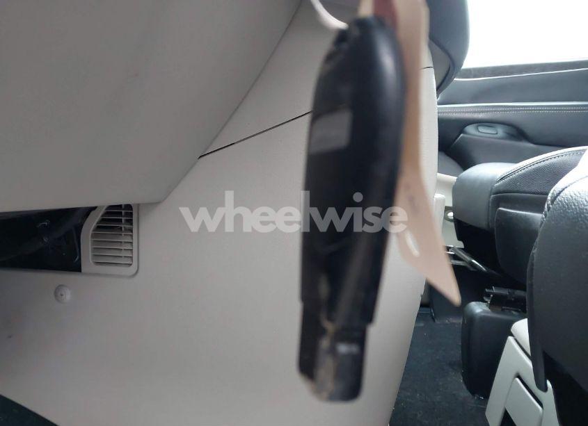 Photo 11 of 2016 Chrysler Town & COUNTRY TOURING (VIN 2C4RC1BG3GR157732)