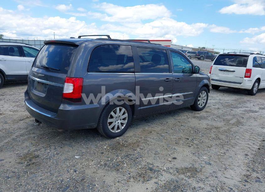 Photo 4 of 2016 Chrysler Town & COUNTRY TOURING (VIN 2C4RC1BG3GR172876)