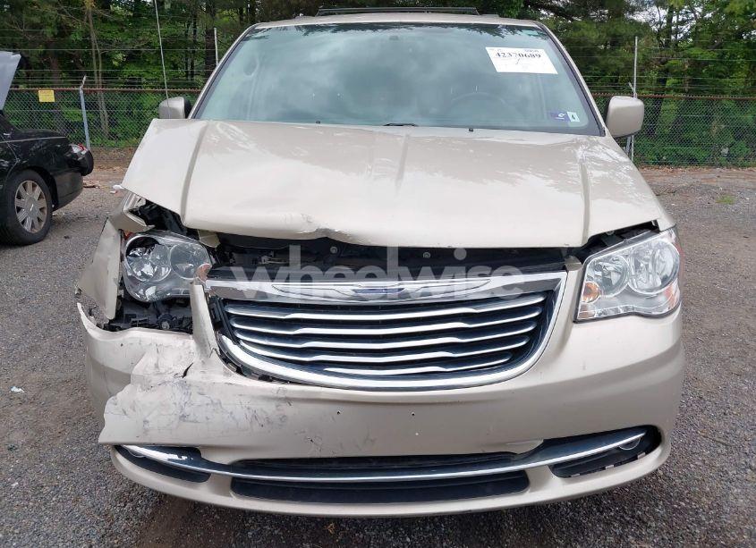 Photo 12 of 2016 Chrysler Town & COUNTRY TOURING (VIN 2C4RC1BG3GR190312)