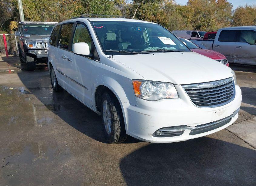 2016 Chrysler Town & COUNTRY TOURING (VIN 2C4RC1BG3GR190990) main photo