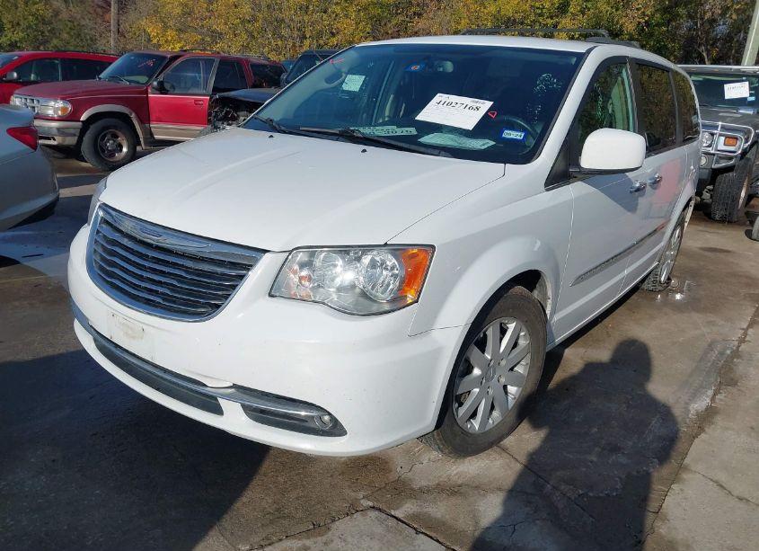 Photo 2 of 2016 Chrysler Town & COUNTRY TOURING (VIN 2C4RC1BG3GR190990)