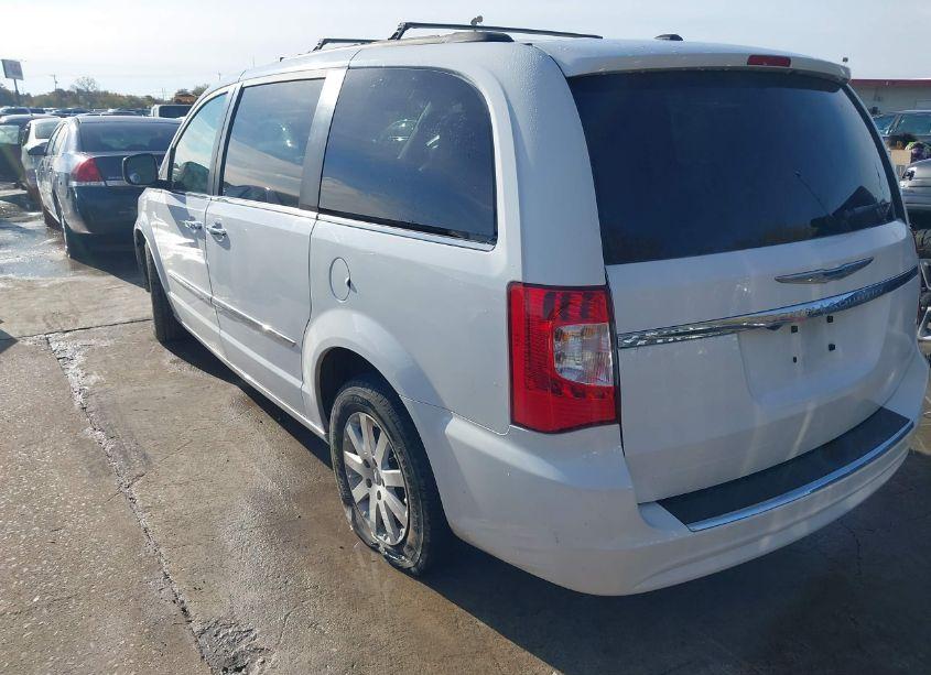 Photo 3 of 2016 Chrysler Town & COUNTRY TOURING (VIN 2C4RC1BG3GR190990)
