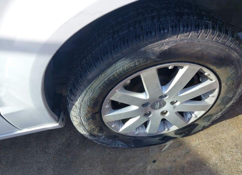 Photo 6 of 2016 Chrysler Town & COUNTRY TOURING (VIN 2C4RC1BG3GR190990)