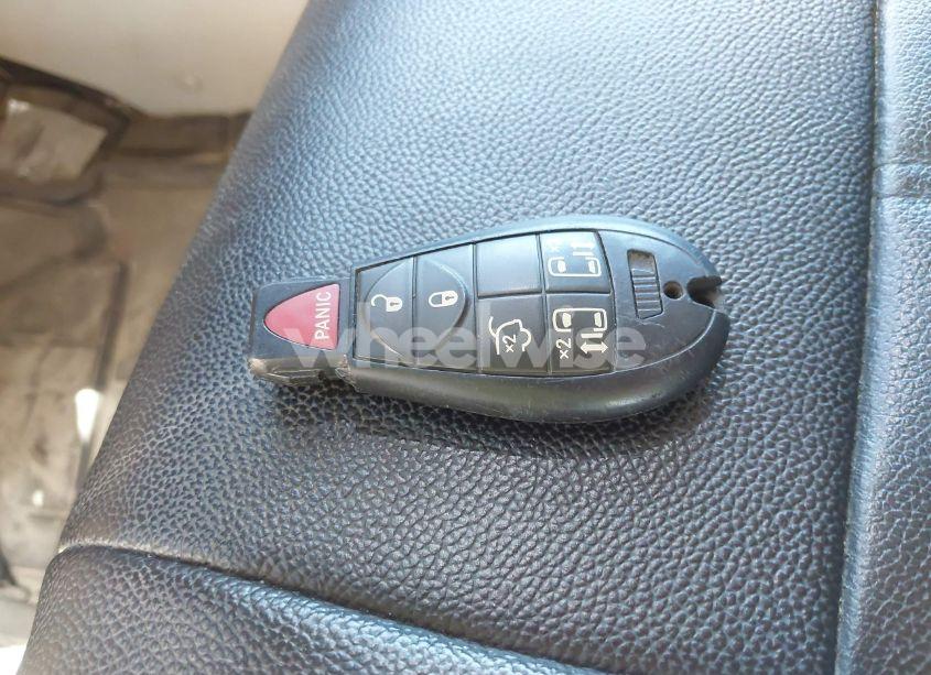 Photo 11 of 2016 Chrysler Town & COUNTRY TOURING (VIN 2C4RC1BG3GR197986)