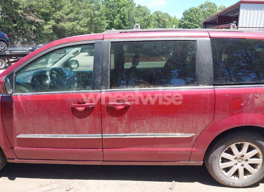 Photo 14 of 2016 Chrysler Town & COUNTRY TOURING (VIN 2C4RC1BG3GR197986)