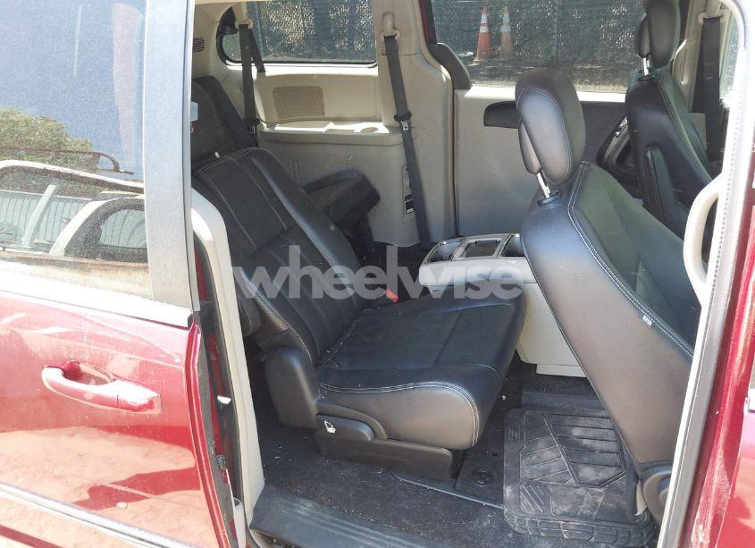 Photo 8 of 2016 Chrysler Town & COUNTRY TOURING (VIN 2C4RC1BG3GR197986)