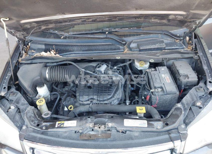 Photo 10 of 2016 Chrysler Town & COUNTRY TOURING (VIN 2C4RC1BG3GR232770)