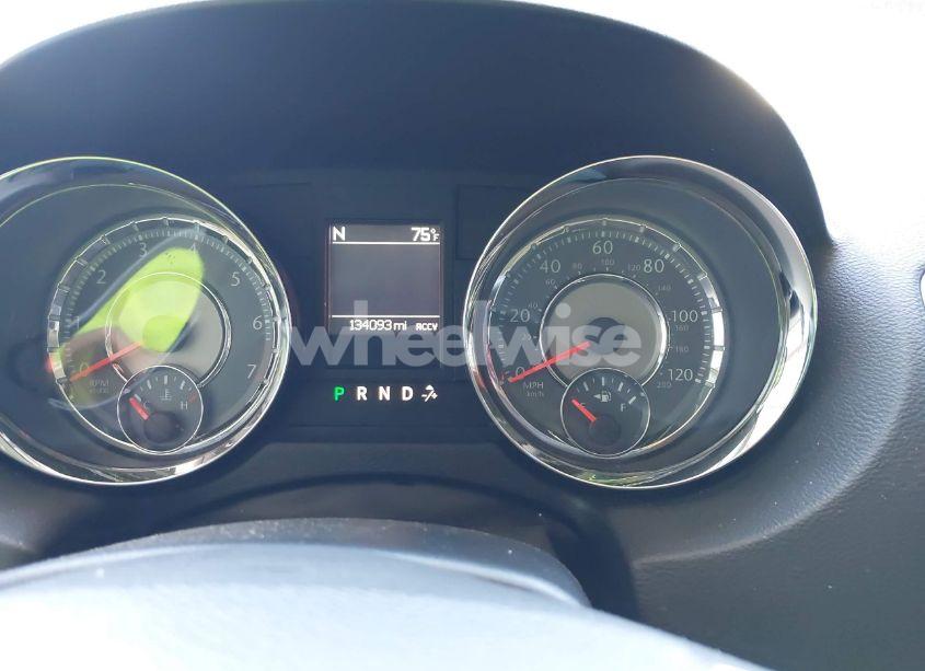 Photo 7 of 2016 Chrysler Town & COUNTRY TOURING (VIN 2C4RC1BG3GR232770)