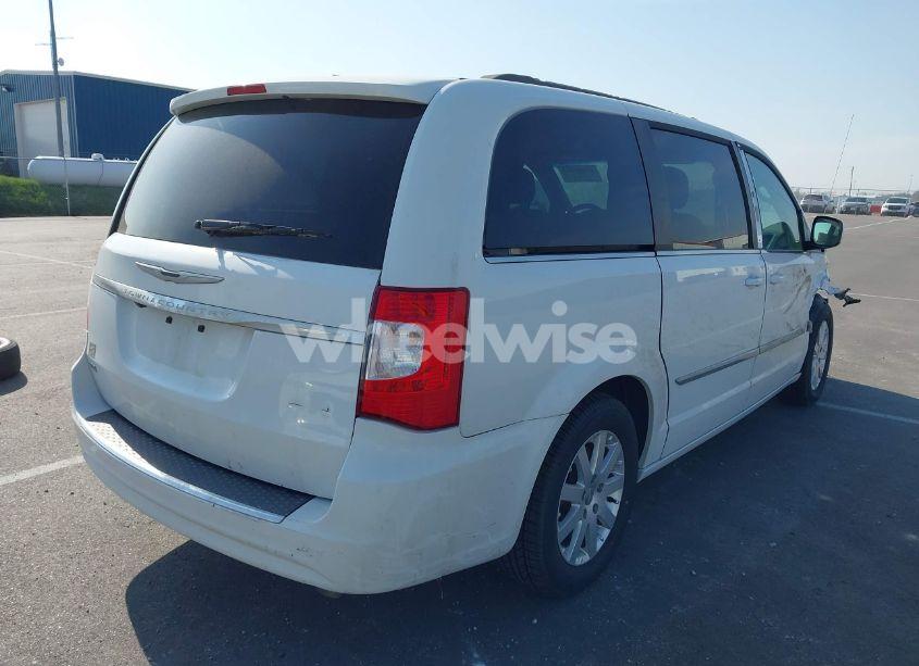 Photo 4 of 2016 Chrysler Town & COUNTRY TOURING (VIN 2C4RC1BG3GR245955)