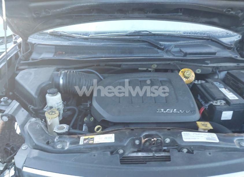 Photo 10 of 2016 Chrysler Town & COUNTRY TOURING (VIN 2C4RC1BG3GR253036)