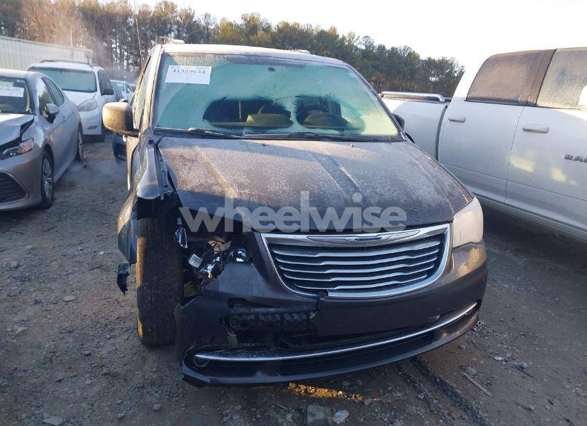 Photo 12 of 2016 Chrysler Town & COUNTRY TOURING (VIN 2C4RC1BG3GR253036)