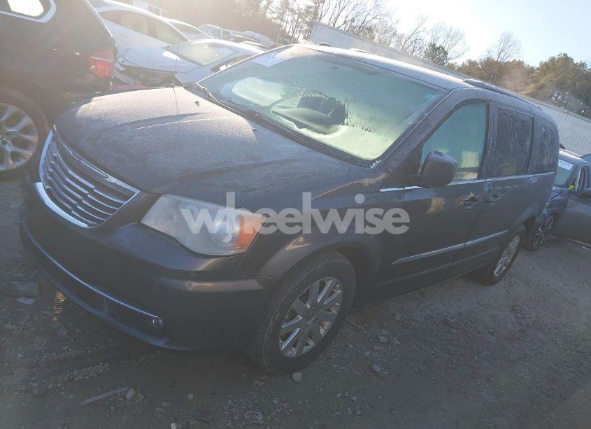 Photo 2 of 2016 Chrysler Town & COUNTRY TOURING (VIN 2C4RC1BG3GR253036)